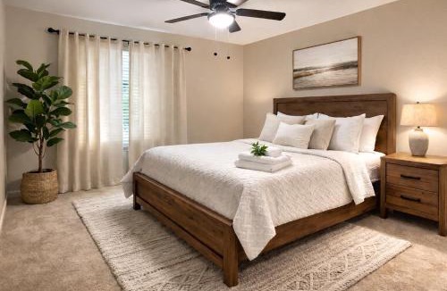 Tallahassee House | TownHome Serenity