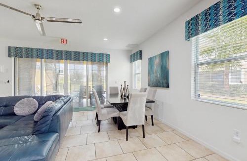 Loughman House | Townhome with private pool in Solterra resort, ADA friendly