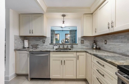 Palm Beach Shores House | Townhouse in Palm Beach Shores