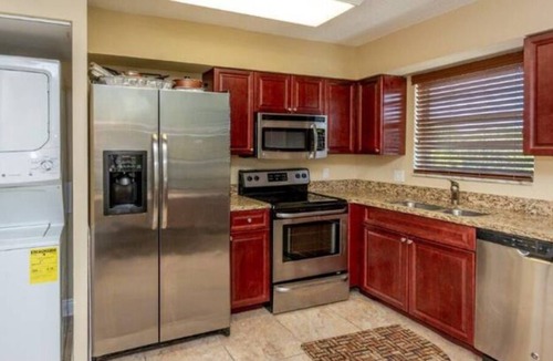 North Palm Beach Apartment | Tranquil 2/1 Waterfront Apt in North Palm Beach