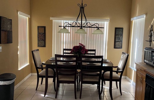 Crescent Lakes House | Tranquil 4-bedroom house on the lake with amazing sunset views.