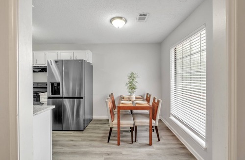 North Little Rock House | Tranquil Escape 3 Bedroom Home by RedAwning