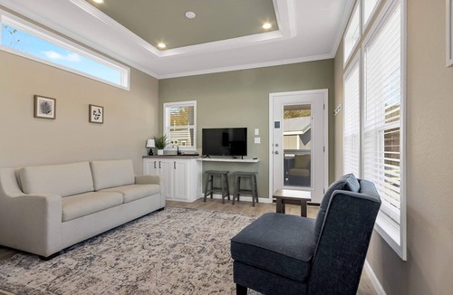 Owens Cross Roads House | Tranquil Haven by Green Mountain - Petite Retreat