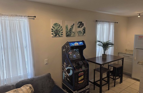 Middle River Terrace House | Tranquil Wilton Hideaway w/Retro Star Wars Arcade!
