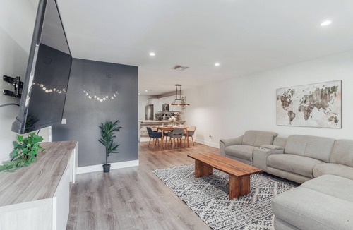 BallenIsles Villa | Tropical Escape - Palm Beach Gardens/8 min to Beach