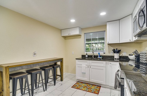 Greater Palm River Point CDC House | Tropical Tampa Home: Pets Welcome!