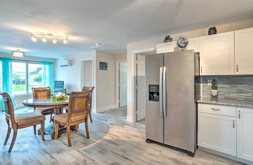 Riviera Beach Apartment | Turquoise Escape ~ 1 Mi to Sailfish Marina!