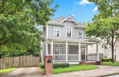 Mechanicsville House | Two Family Homes Near Mercedes-Benz | Sleep 26