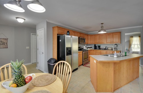 Helen House | Unicoi Wine Trail Retreat! BBQ-Ready Deck w/Views
