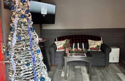 Maryville Bed & Breakfast | Unit #5 Sunset Turn ~ Dragon Depot at Dragon City