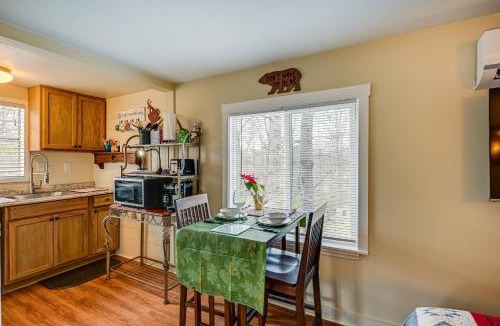 Qualla Apartment | Unwind w/a Shared Hot Tub: Cozy Whittier Getaway