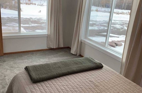 Elk River House | Updated 2BR-PoolTable-Theatre-Trails-HotTub-ERX