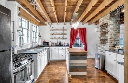 New Orleans House | Updated 5BR Bywater Home - Backyard, 2 Living Rms