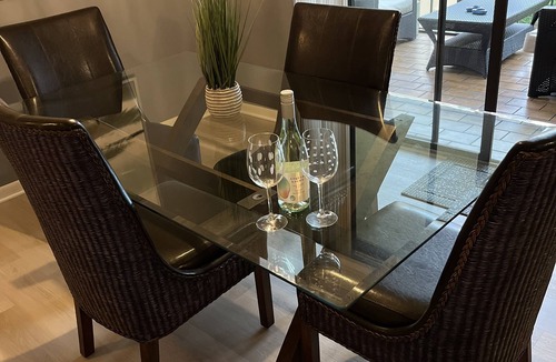 Delray Beach Condo | Updated Delray Raquet Club 2 Bedroom, 1 mile from Beach, 2 pools, gym on site