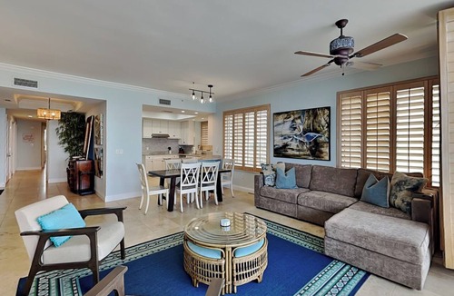 Ono Island Condo | Updated Indigo East Condo | Spacious Corner Unit with Extra Large Balcony!