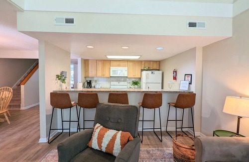 Ocean Ridge House | Updated Lagoon View TH, 3 BR, 2.5 BA, Sleeps 8-Amenities Pass Included-Golf Cart