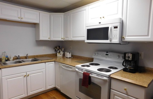 Smyrna House | Upscale area. Close to Braves & Mercedes-Benz Stadium.