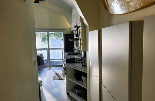 Sands House | Upscale ocean front home & easy canal boat access to Gulf or Atlantic