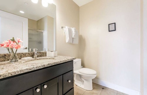 Central Business District Hotel | Hotel ∙ Gorgeous condo in Merchant Lofts by Hosteeva