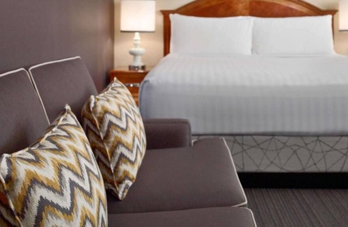 Gwinnett Place House | Vacation Day Is Always A Great Idea! Enjoy Comfortable unit and Pool access
