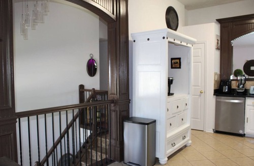 Morrow House | Vacation Home in Morrow, Georgia - Casa Bustamante