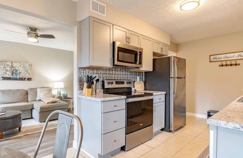 Radcliff Condo | Valor Cottage - Cozy 2BR Near Ft. Knox & Elizabethtown