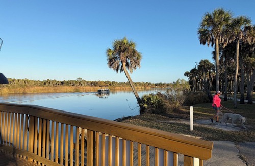 Venice House | Venice Fl. Bungalow Resort style living on the Myakka River Sleeps 6