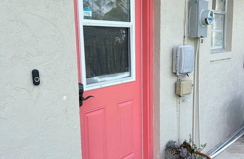 Hobe Sound House | Very Nice 3 Br And 3 Bath Florida Home 1 1/2 Mile From Jupiter Island Beach