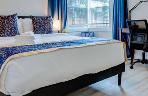 North Andrews Gardens House | Vibrant Family Home w/ Hot Tub, BBQ, & Kids' Park