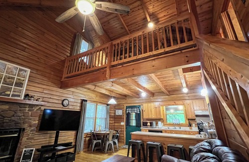 Warm Springs Cabin | Visit Southern Serenity for Labor Day - Fiber Wifi - Close to Callaway