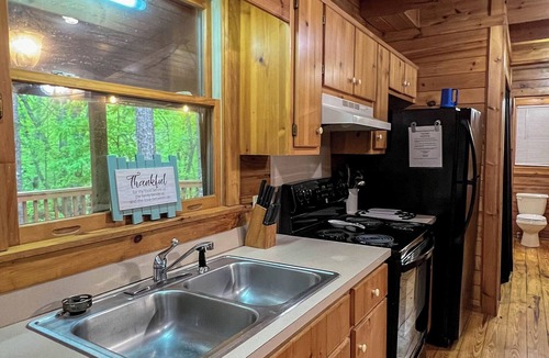 Warm Springs Cabin | Visit Southern Serenity for Labor Day - Fiber Wifi - Close to Callaway