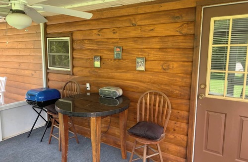 Pulaski House | Wagon Wheel Retreat, Pulaski, TN 3 Bedroom home in the Country. 20% off/weekly