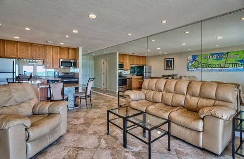 Lakeside By The Gulf Villa | Walk Out Your Door To Beach/Walk To Pier Park, Beach Front