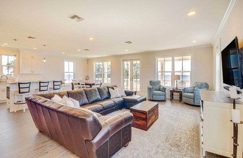 Waveland House | Walk to Beach: Oceanfront Home w/Outdoor Kitchen