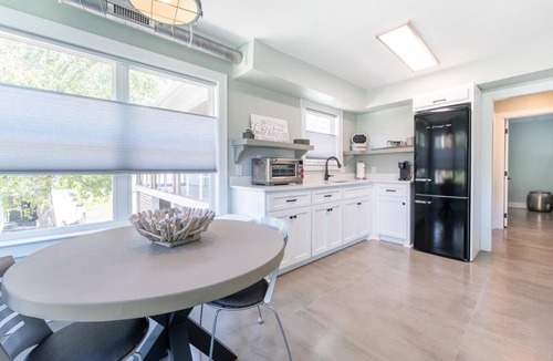 Waycross House | Walk to Beach & Pier - Stylish St Simons Getaway
