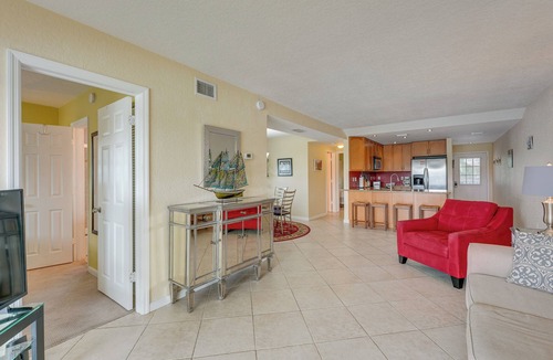 Capri Isle Condo | Walk to Beach! Treasure Island Gem w/Water Views