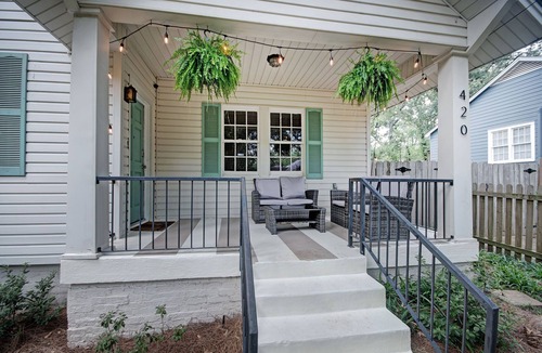 Fondren House | Walk to Downtown Fondren | King Beds