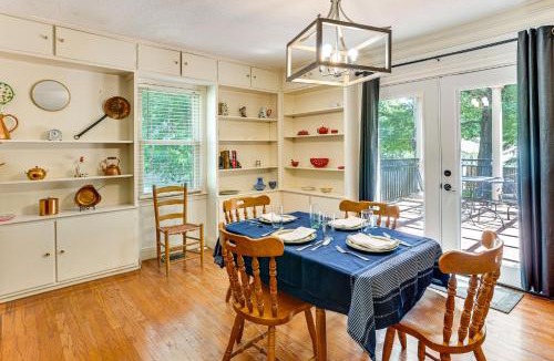 Henderson House | Walk to Dtwn & Freed-Hardeman: Home w/Fenced Yard