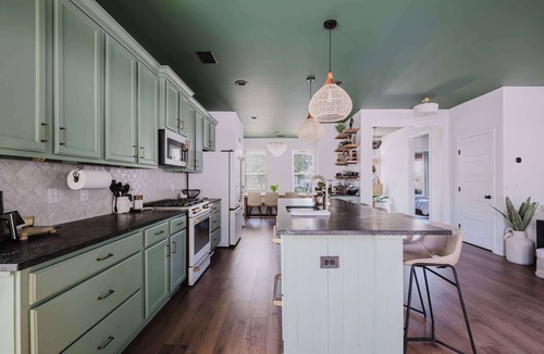 Bluffton House | Walk2OldTown! Luxury Home + Carriage House
