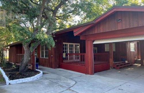 Riverview Villa | Waterfront 3BR Villa w Gym, Pool & Dock Access