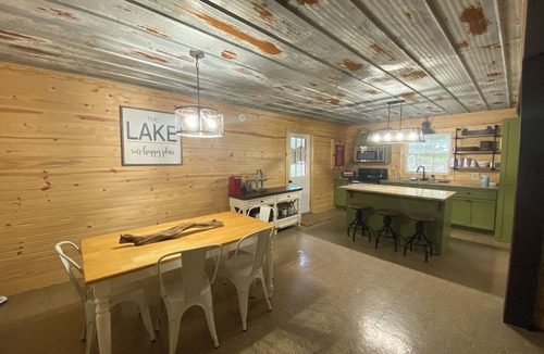Ashville Cabin | Waterfront Cabin - Neely Henry Lake - Swim, Kayak, Fish & Boat