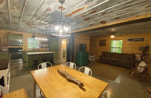 Ashville Cabin | Waterfront Cabin - Neely Henry Lake - Swim, Kayak, Fish & Boat