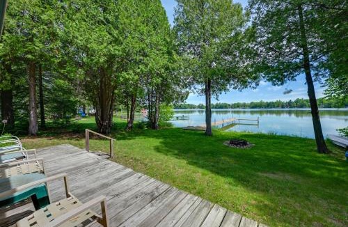 Galloway House | Waterfront Days, Fireside Nights! Lake Helen Haven