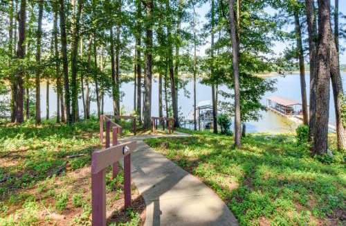 Townville House | Waterfront Lake Hartwell Vacation Rental w/Dock!