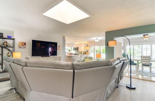 Anona House | Waterfront Largo Home w/Canal Access + Boat Dock