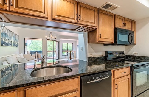 Shelter Cove Condo | Waterfront Villa Steps from Shops with Marina View