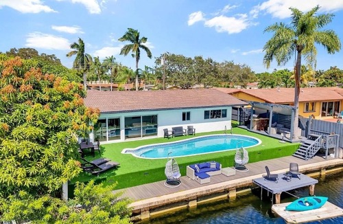 North Central Hollywood Villa | Waterfront Villa Near Beach Pool