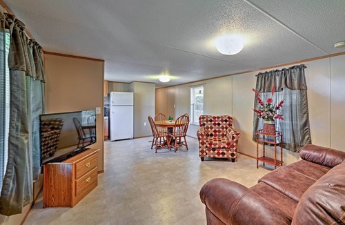 Waterloo House | Waterloo Home with Fire Pit - 1/2 Mi to Boat Ramp!