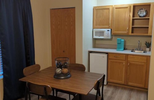 Waterloo Hotel | Waterloo Suites Queen 1