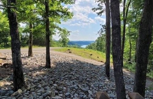 Monticello Ski Chalet | Waters Edge Retreat with new hot tub